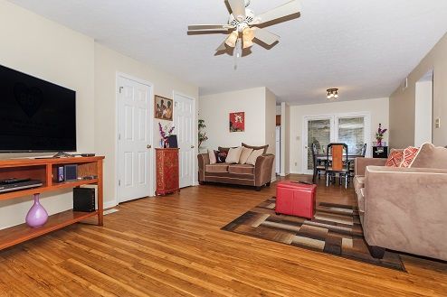 Walnut Springs Apartments Image 12