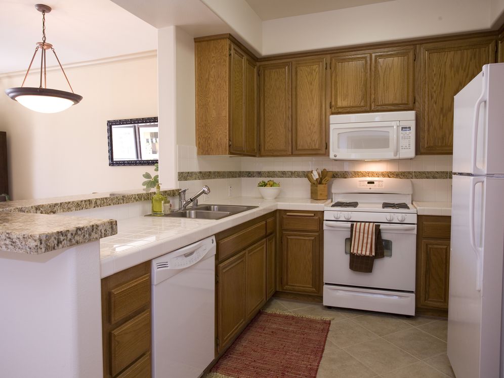 Avalon Thousand Oaks Plaza Image 6
