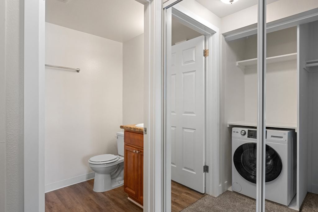 Woodland Trio Apartments Image 32