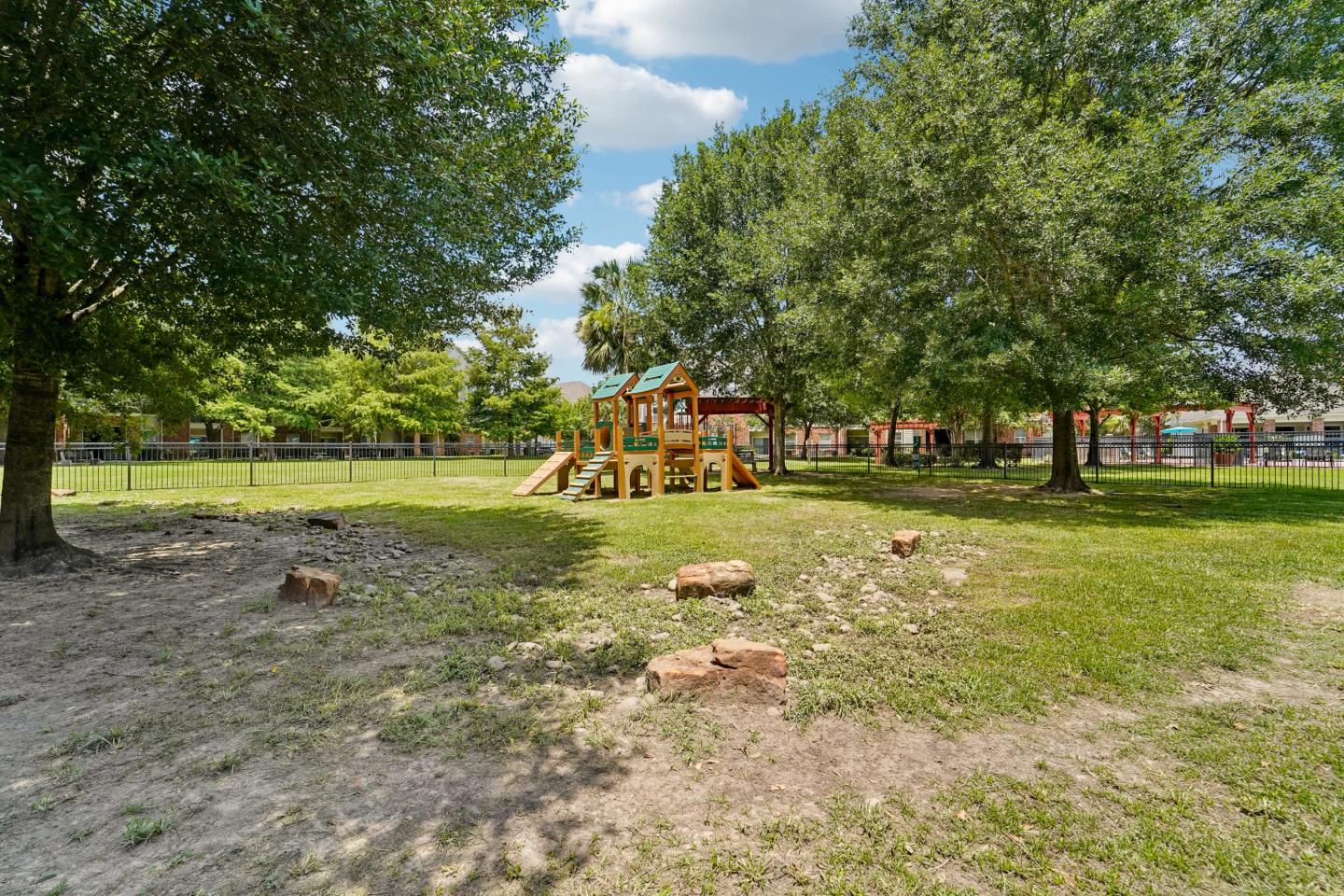 Kingwood Glen Image 32