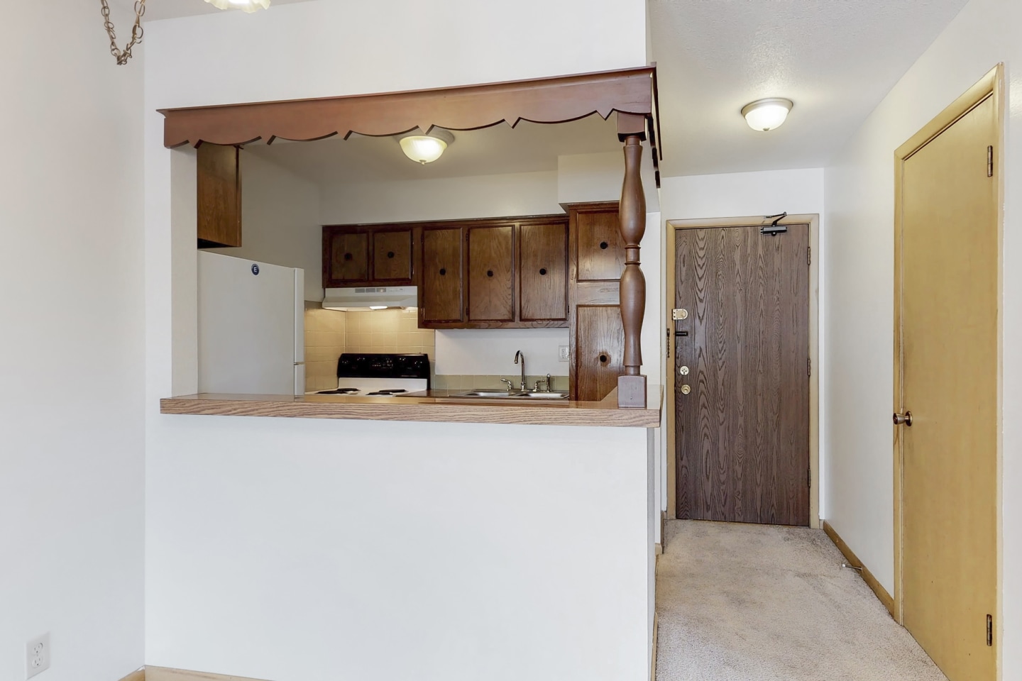 Plaza Manor Image 18