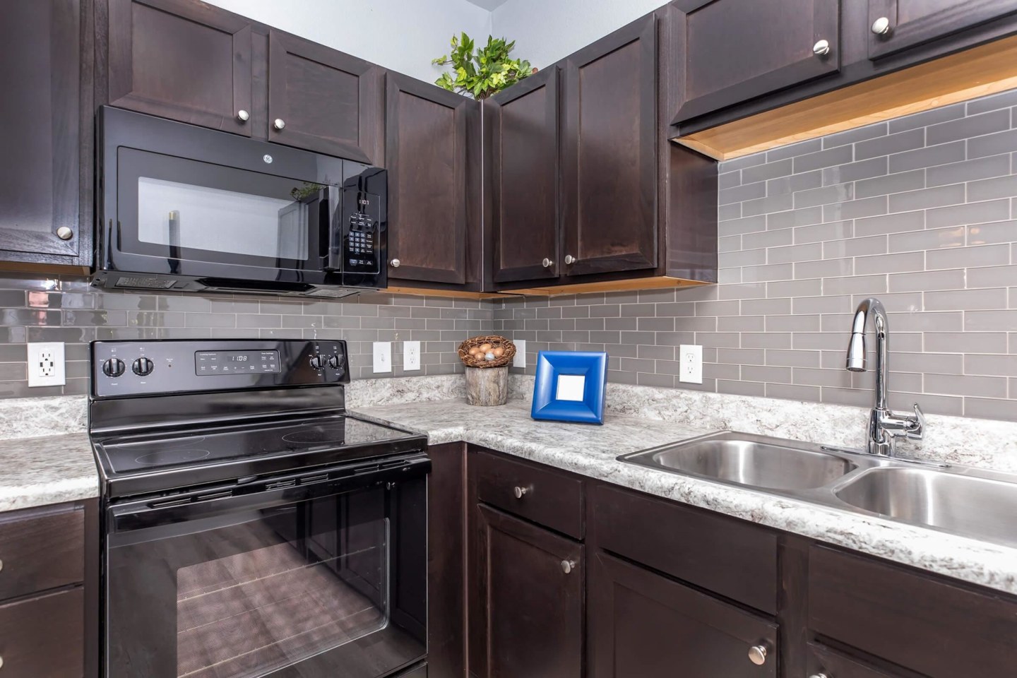 Vantage at Fair Oaks Image 6