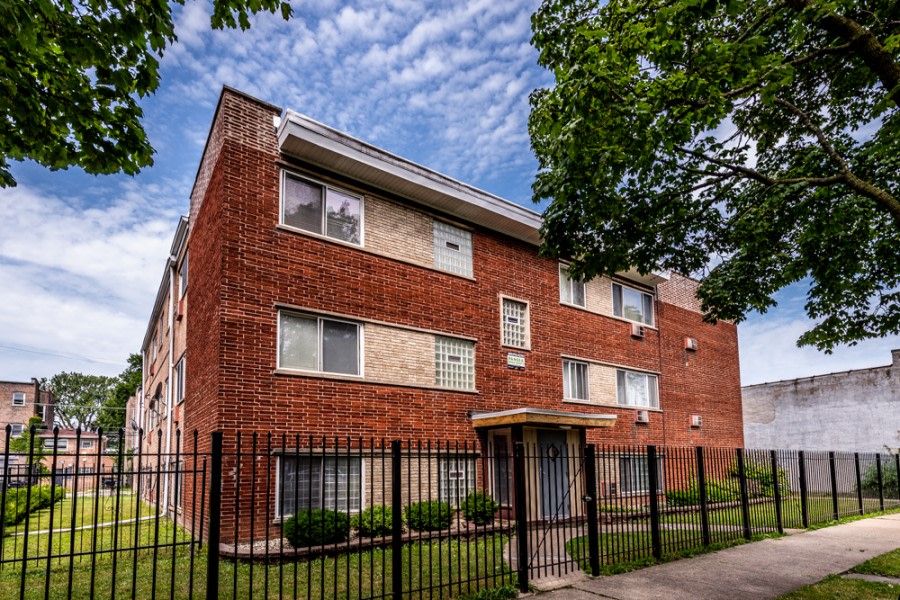 8326-8332 S Ellis Ave Image 1
