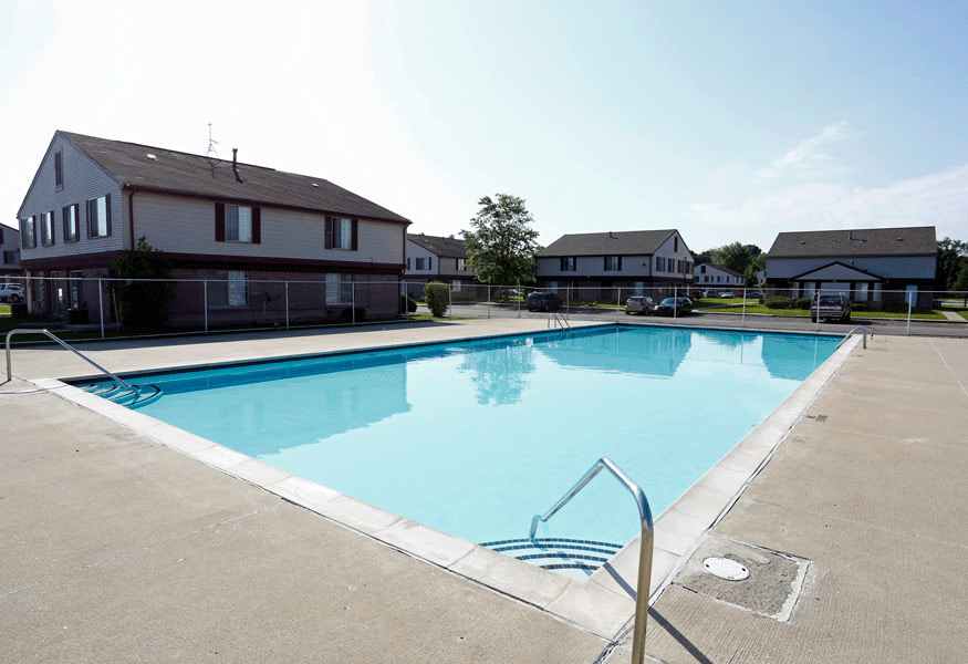 Farmbrooke Manor Apartments Image 11