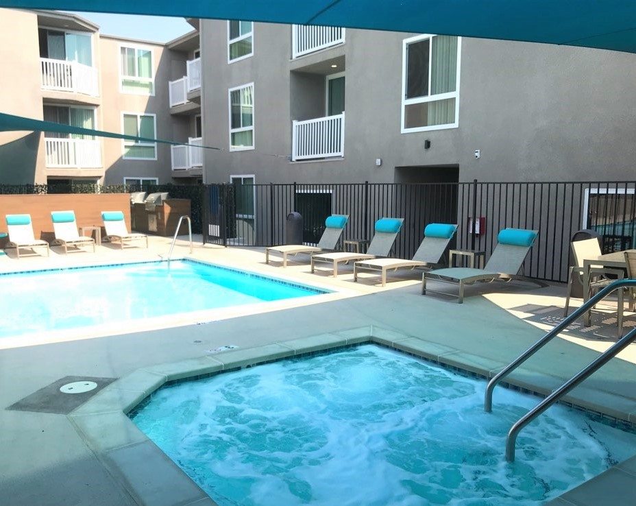 Clarington Apartments Image 12