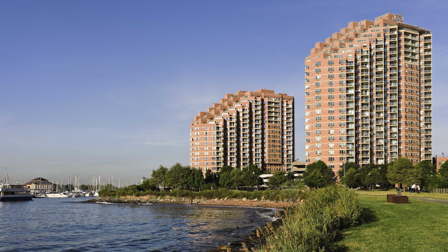 Portside Towers Image 34