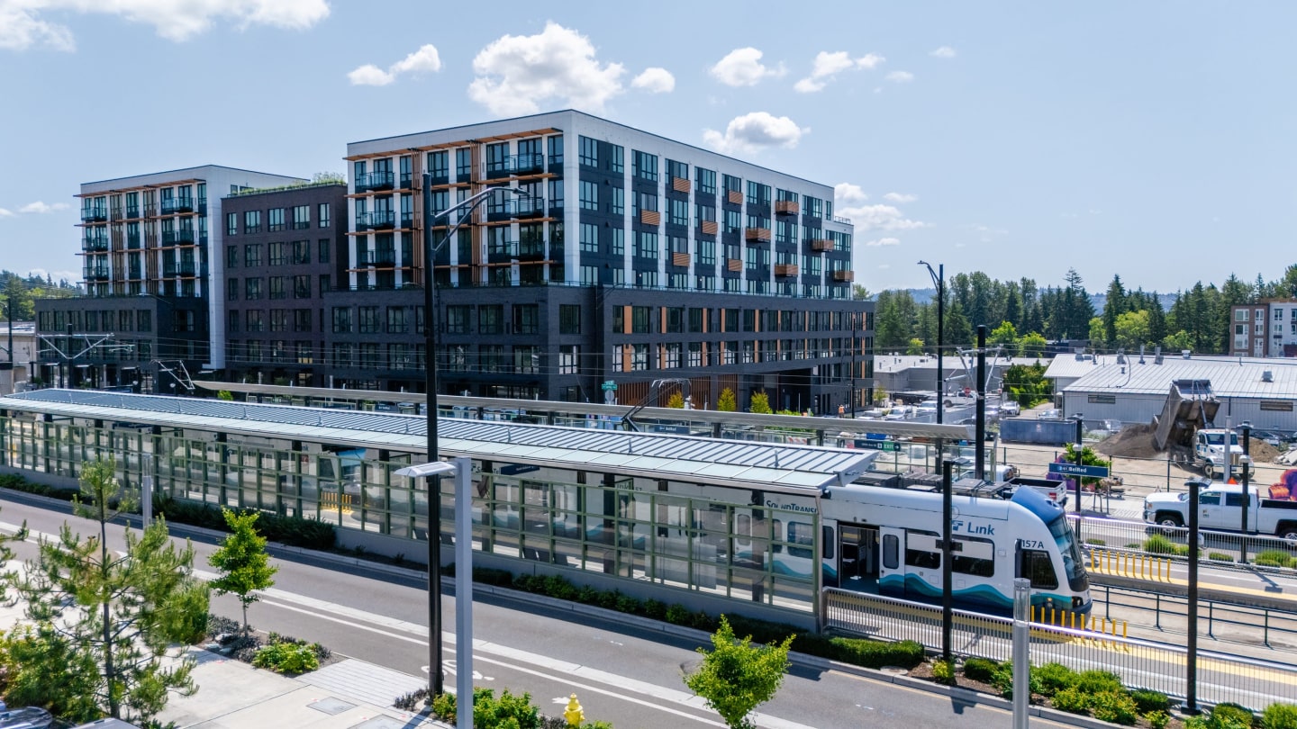 Copal Bellevue Apartments Image 20