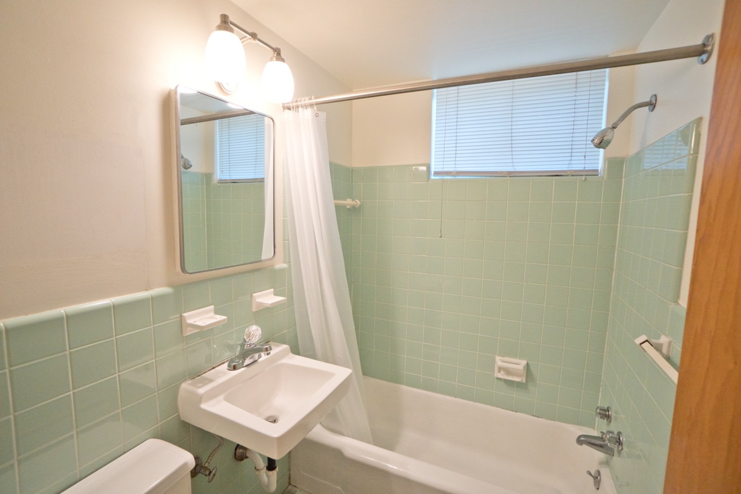 Como Lakes Apartments Image 31