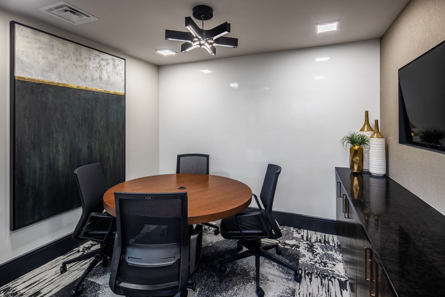 880 Lyn Image 34