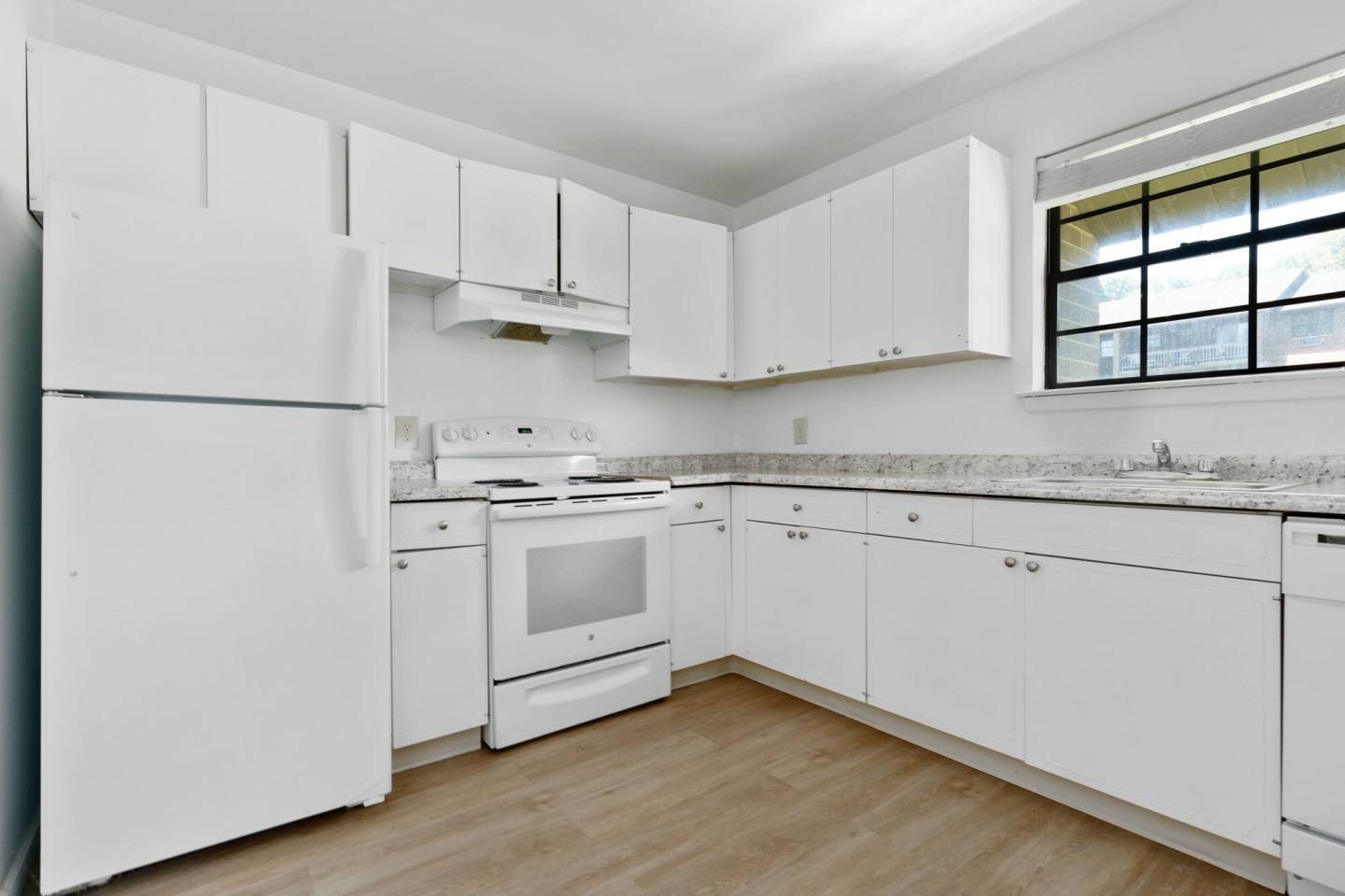 Brook Bridge Apartments Image 10