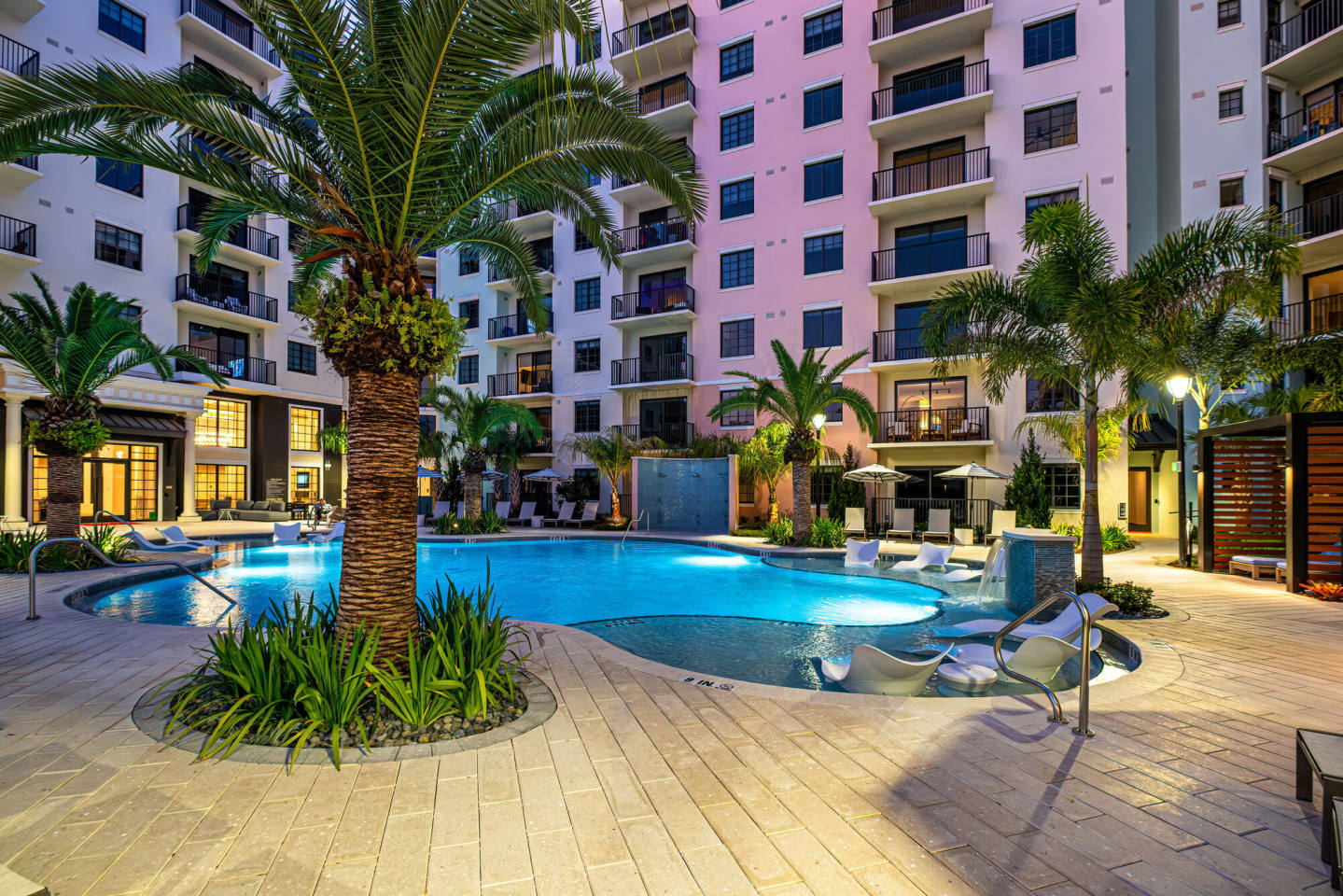 Manor Riverside Image 21