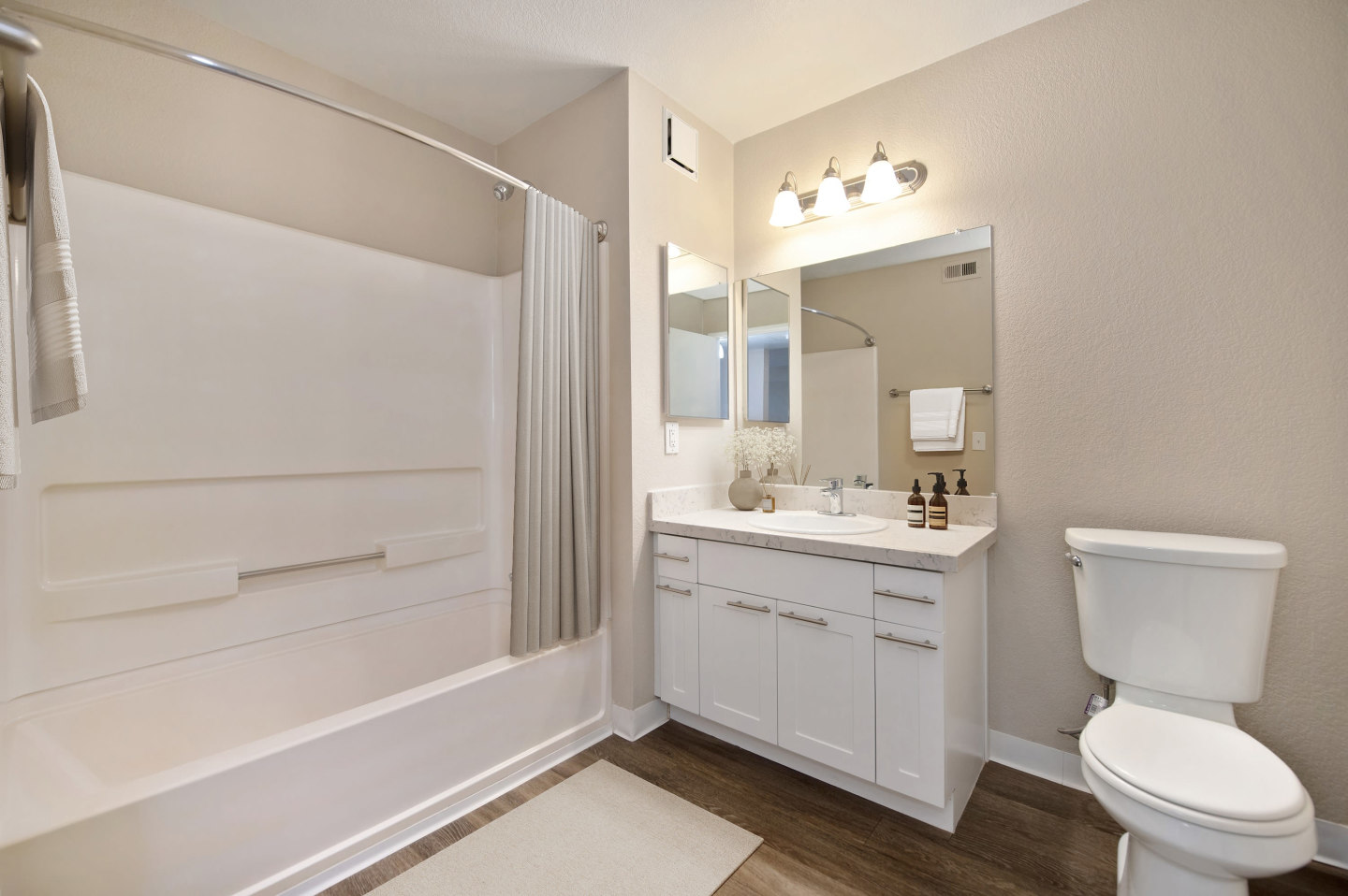 Cobblestone Creek Image 11