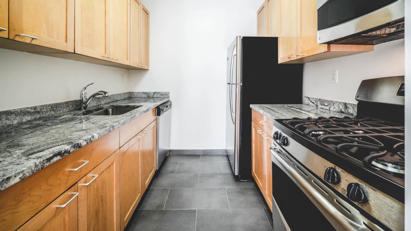 Longacre House Apartments Image 39