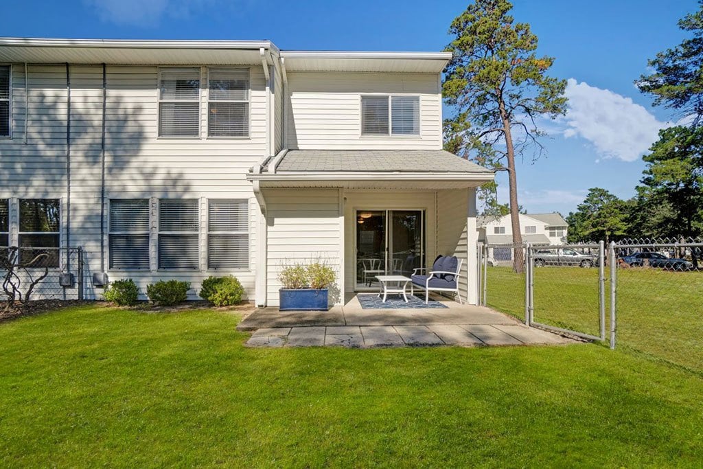 Estates at Palm Bay Image 11