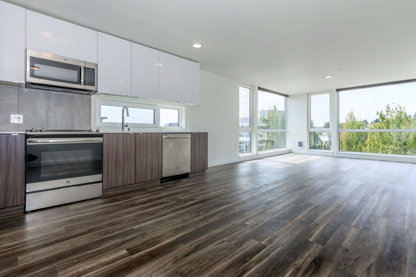 Avant Apartments - Student Housing Image 8