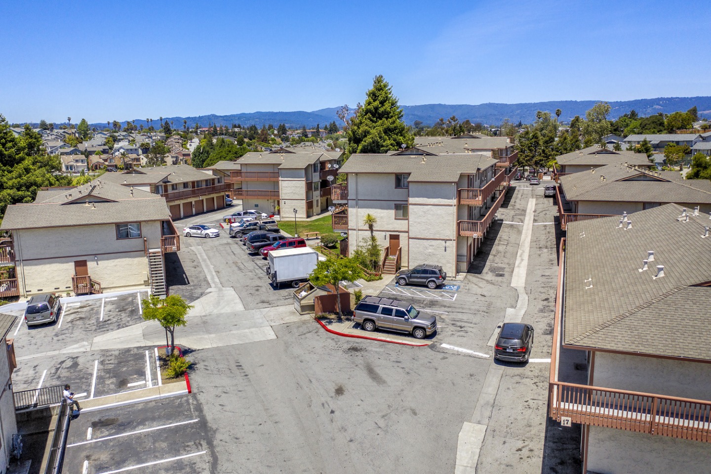 Garden Hill Apartments Image 24