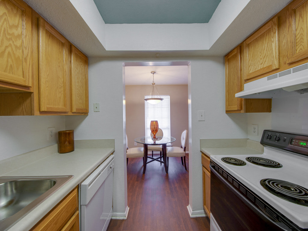 Quail Ridge Apartments Image 9