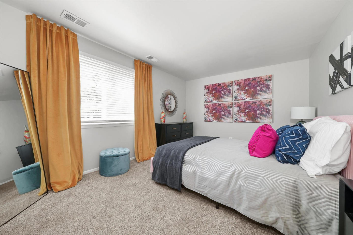 Hampton In Highland Apartments Image 6