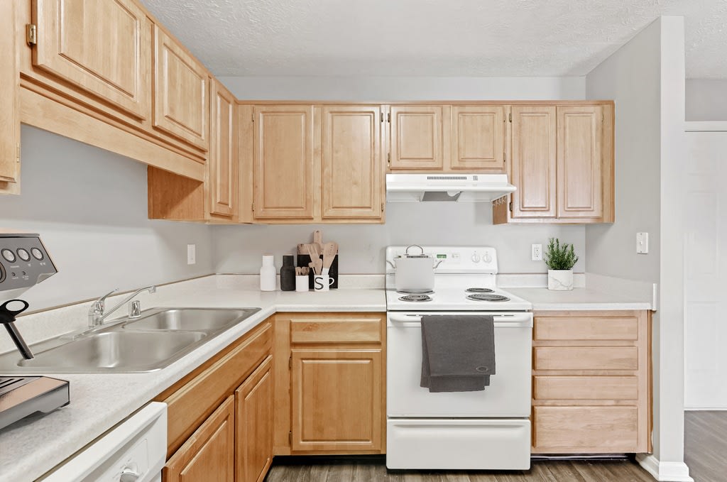 Maple Brook Apartments Image 16