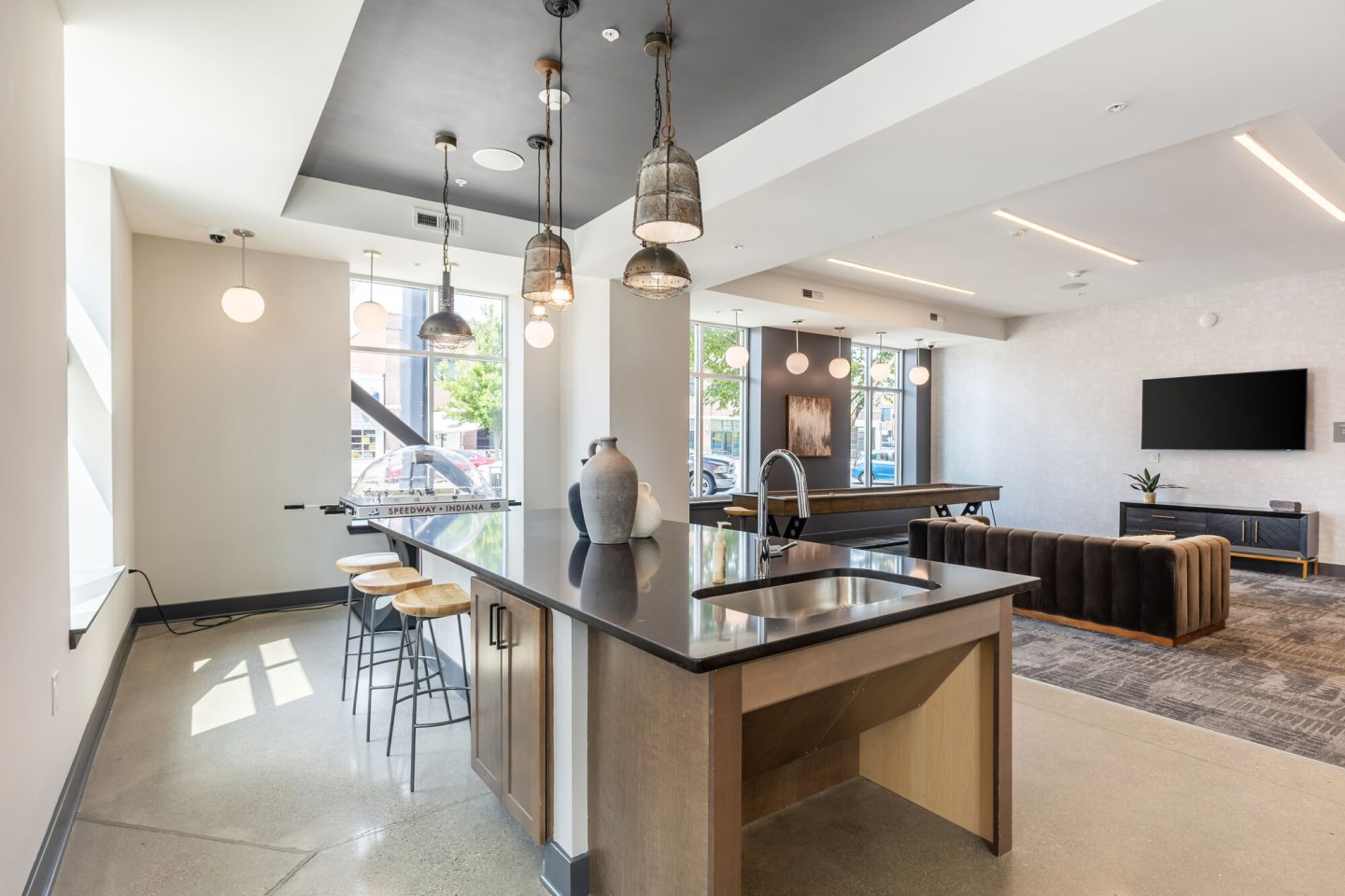 Wilshaw Apartments Image 39