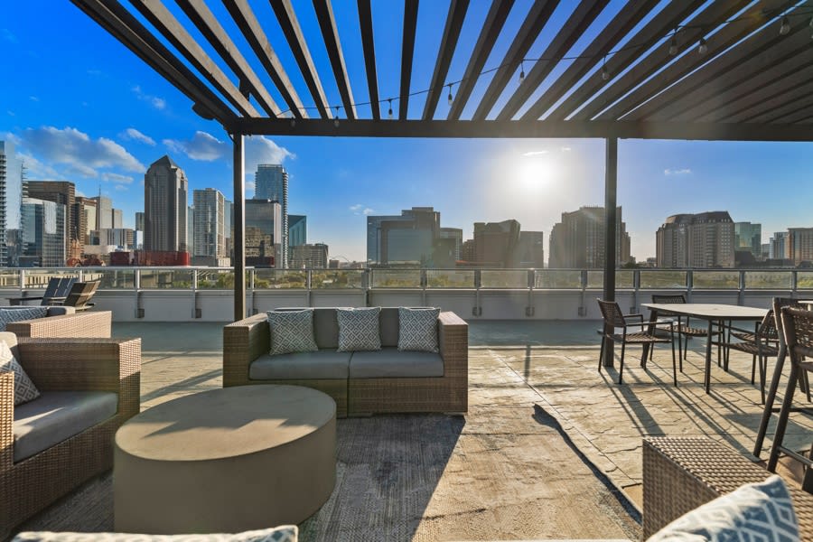 Stella Apartments Uptown Image 12