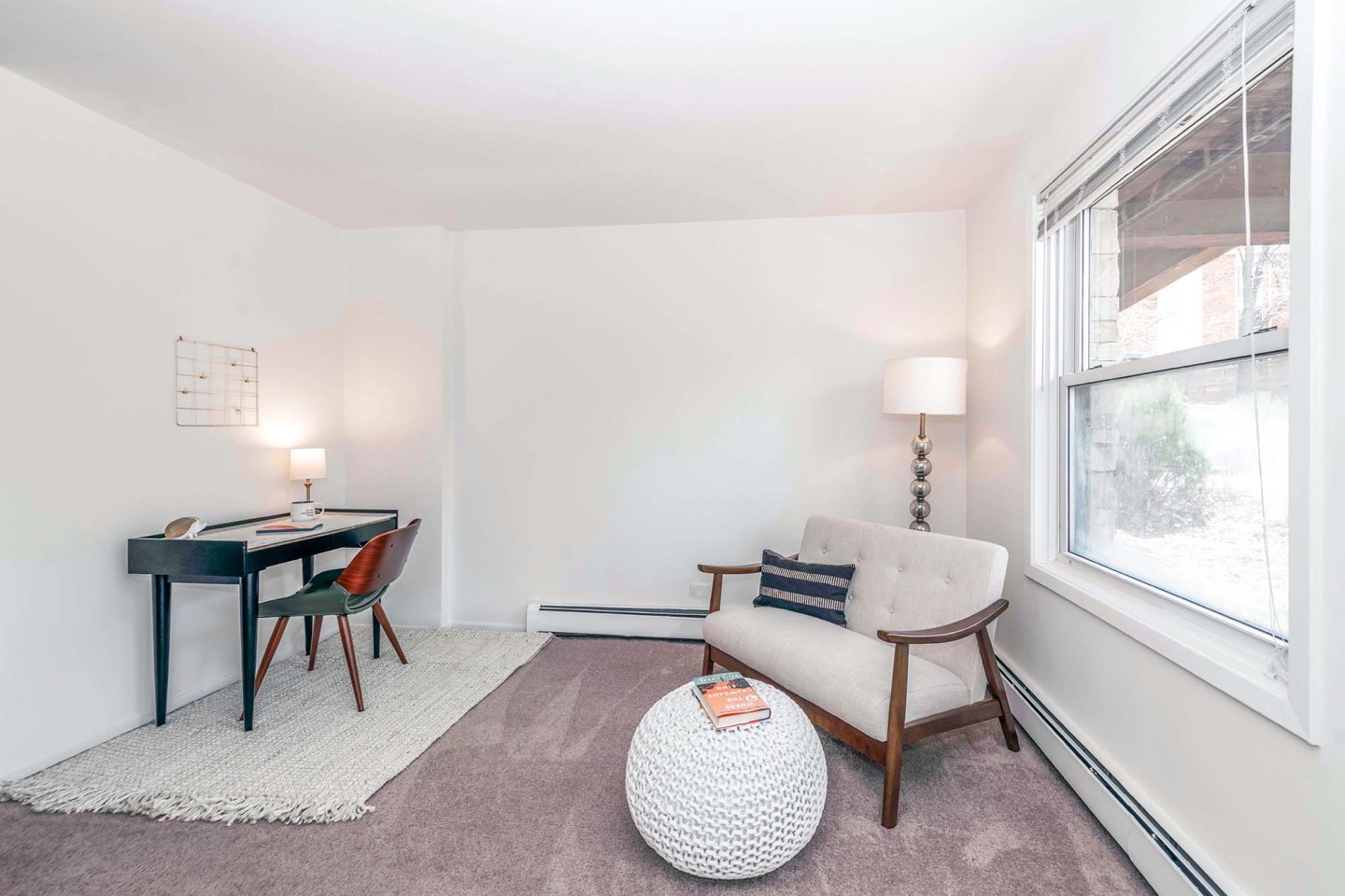 Barrington Lakes Apartments Image 34