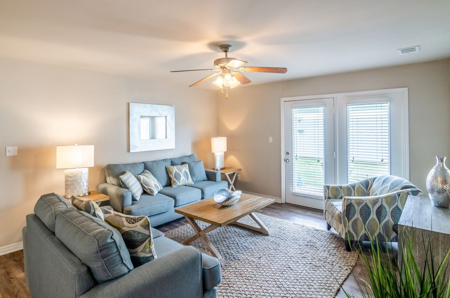 Grand Biscayne Apartments Image 14