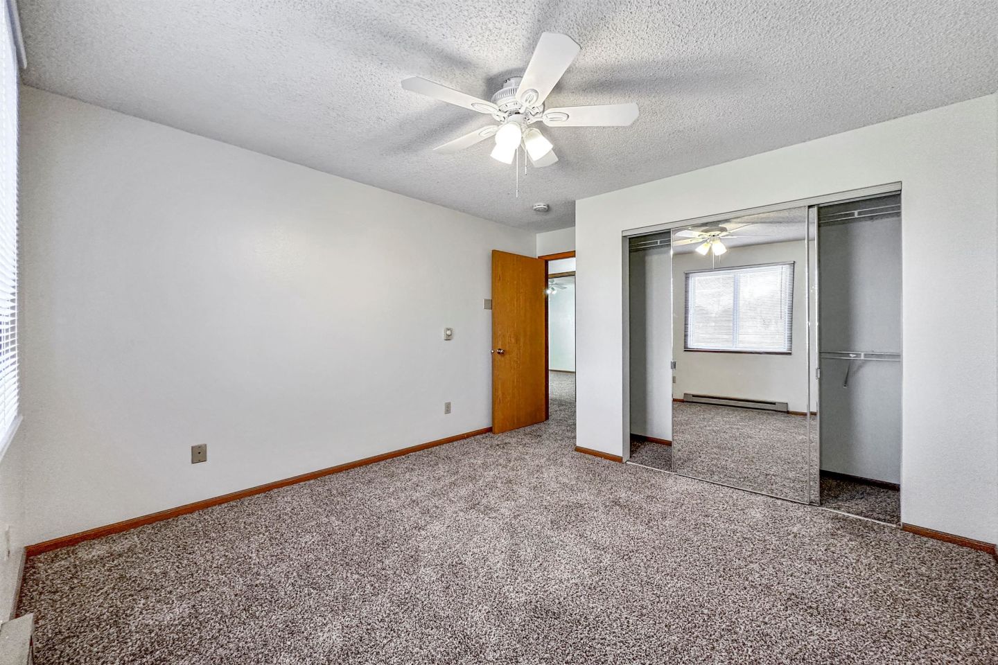 Somerset Apartments Image 14