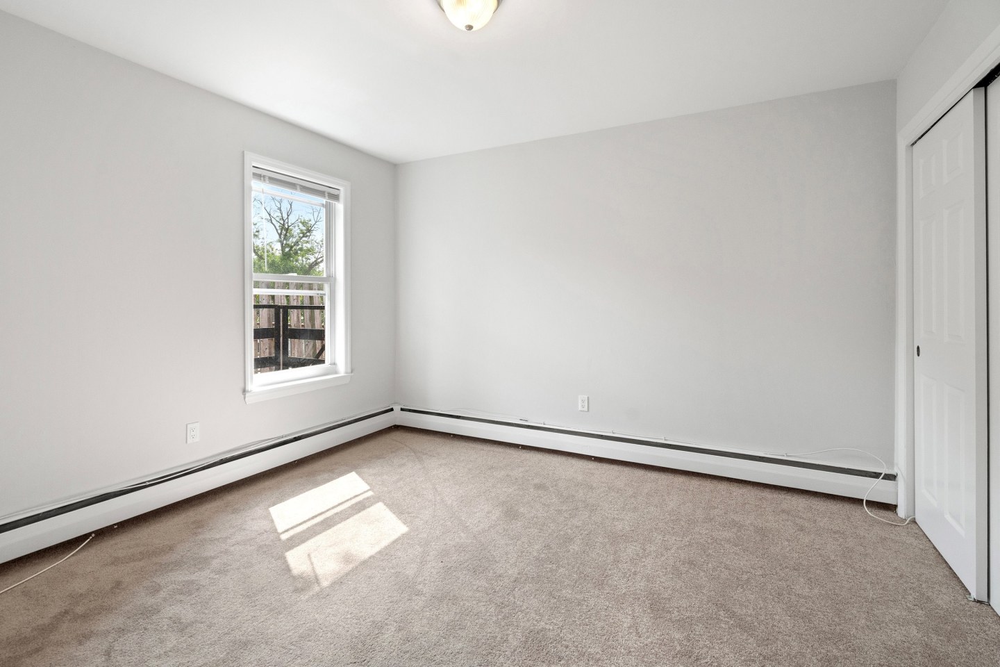114-120 Montgomery Street Apartments Image 4