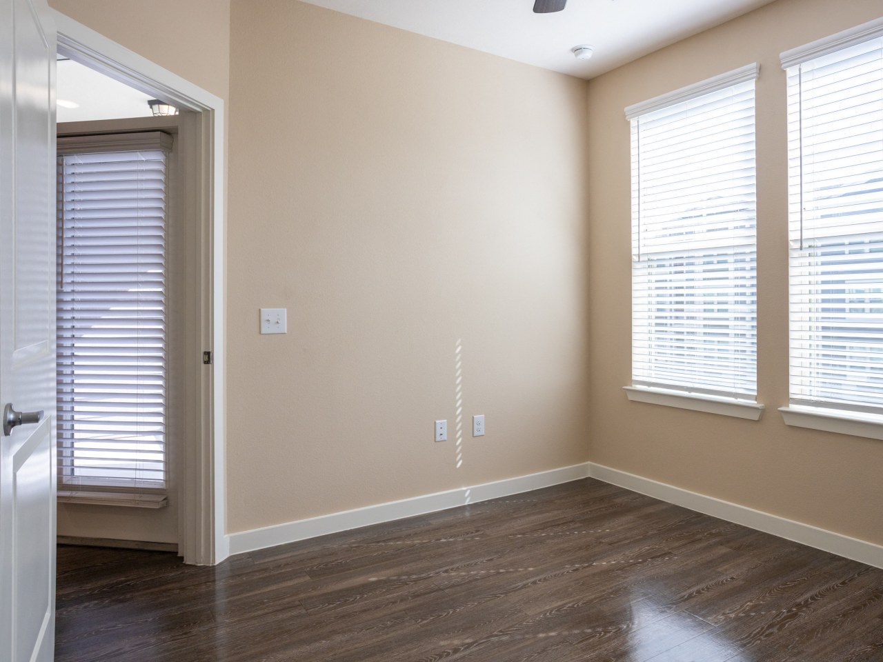 Smart Living Cullen Image 13