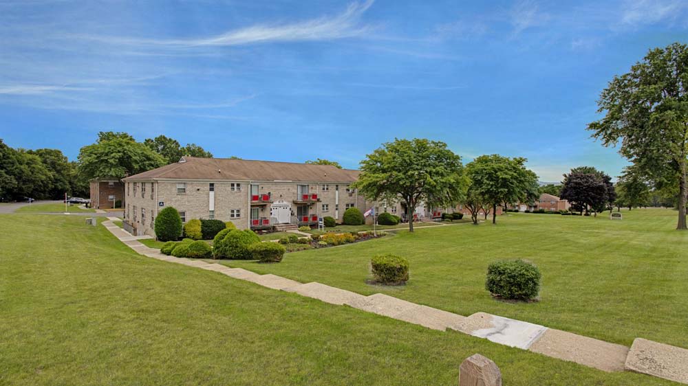Brakeley Gardens Image 20