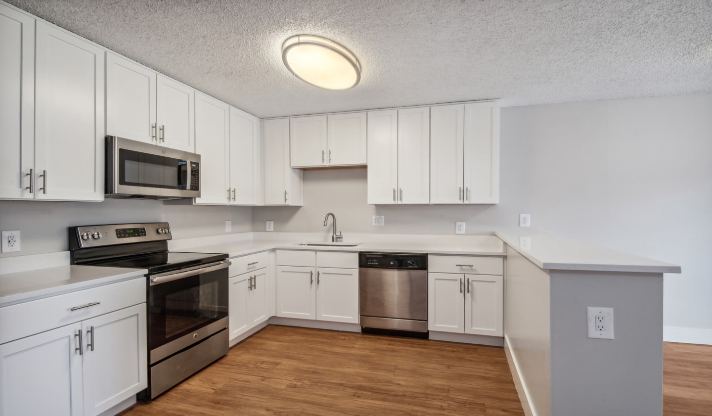 Meadow Creek Apartments Image 6