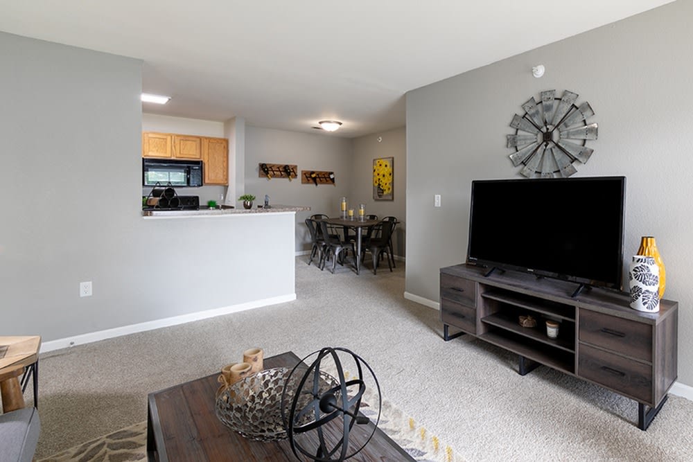 Central Park Apartments Image 12