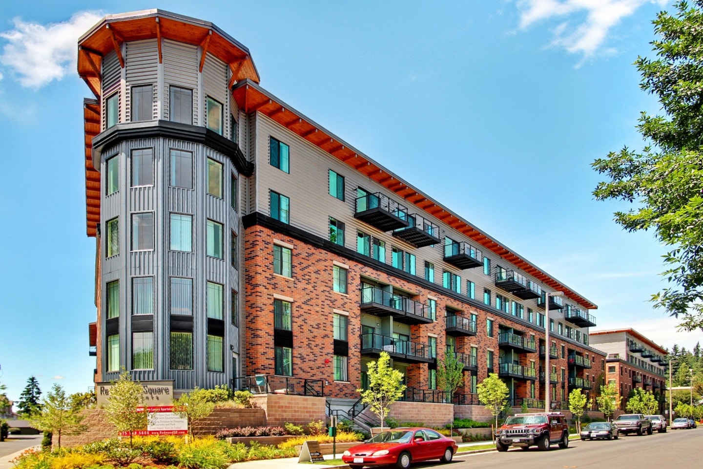 Redmond Square Image 2