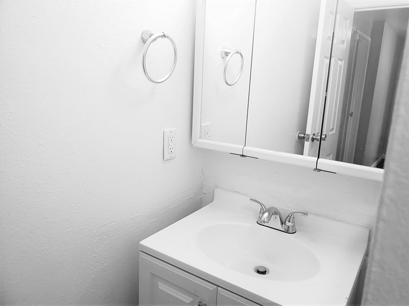 Riviera Apartments Image 15