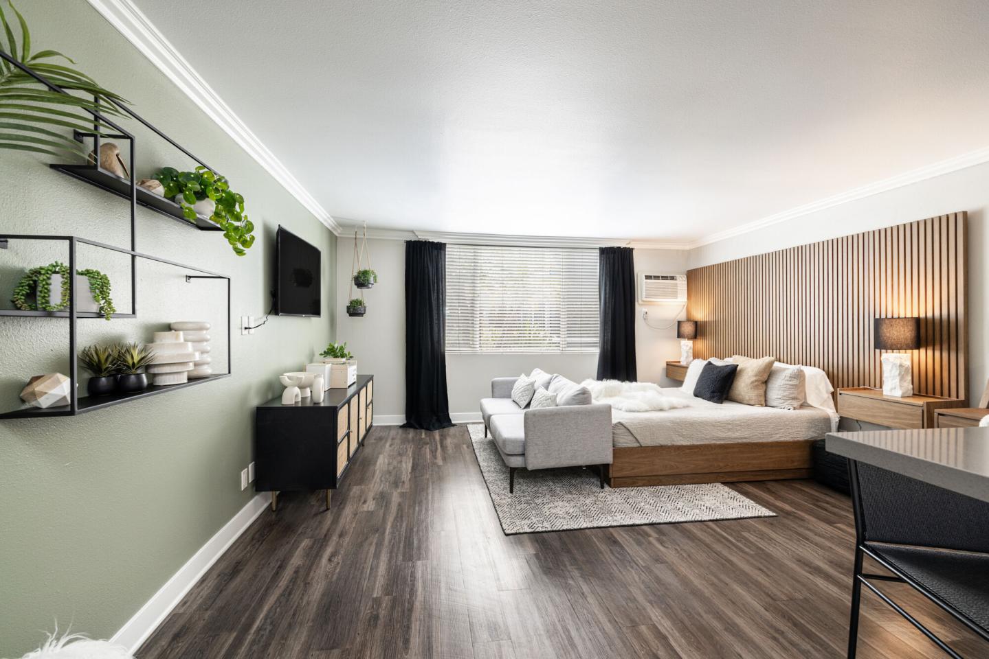 1200 Riverside Image 7
