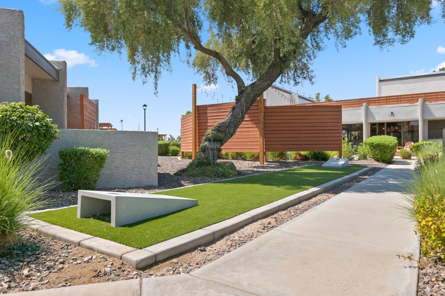 Delano Image 13
