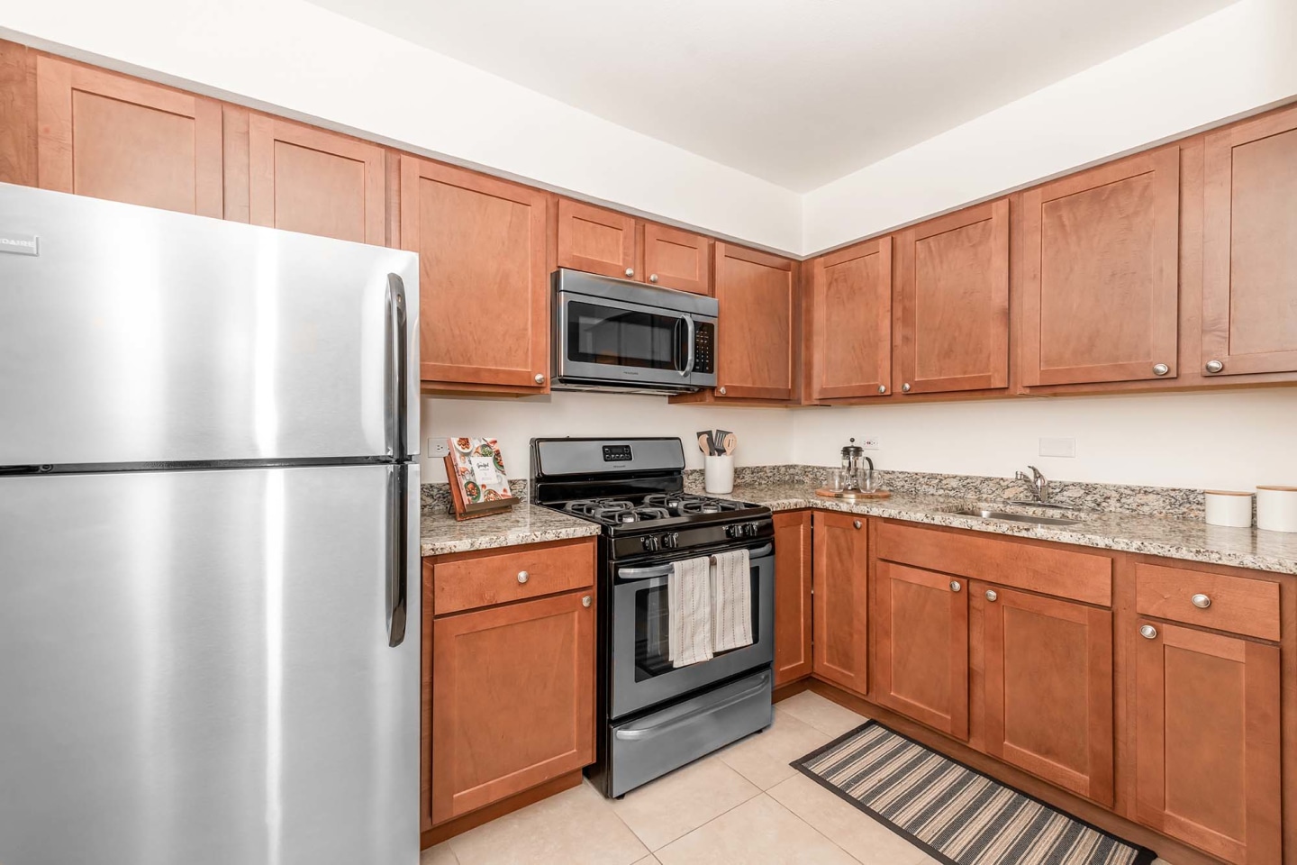 Barrington Lakes Apartments Image 25