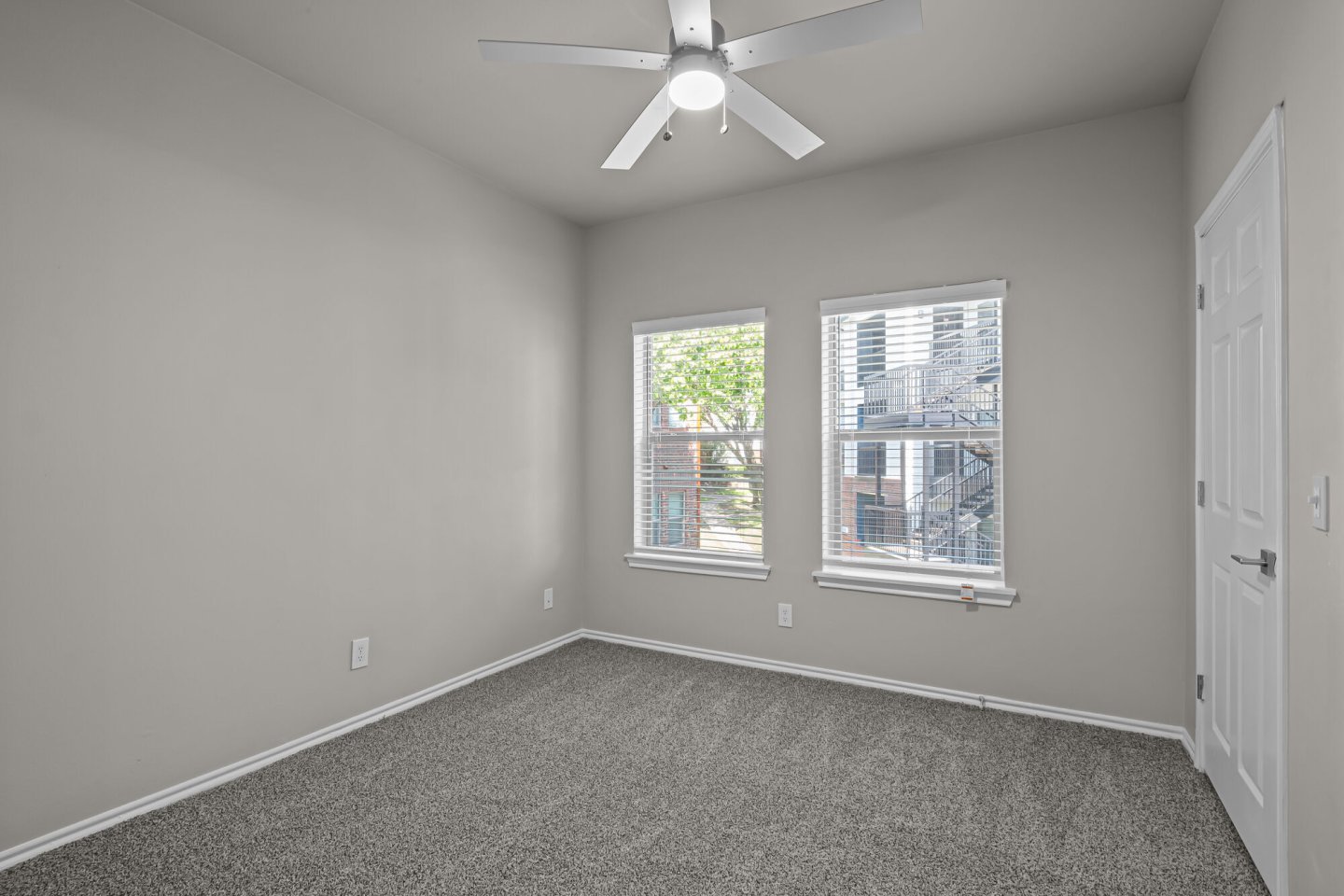 Larkin Apartment Homes Image 62
