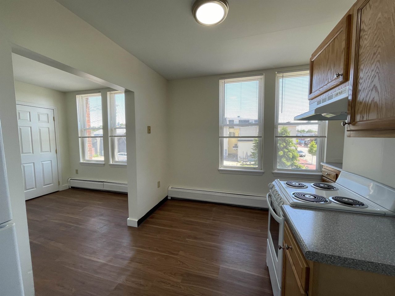 15 West Broadway Image 37