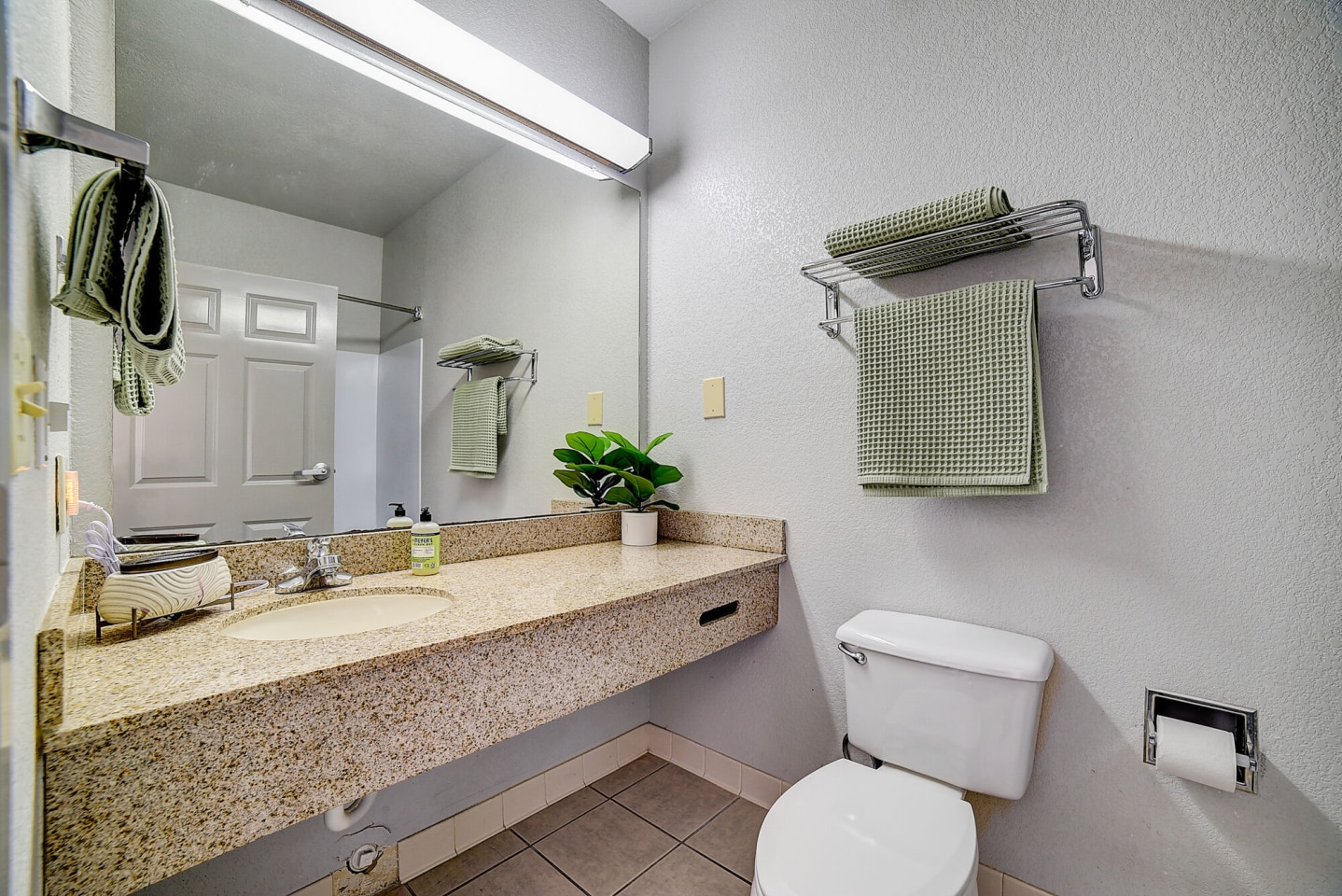 Vivo Living New Braunfels II Image 16