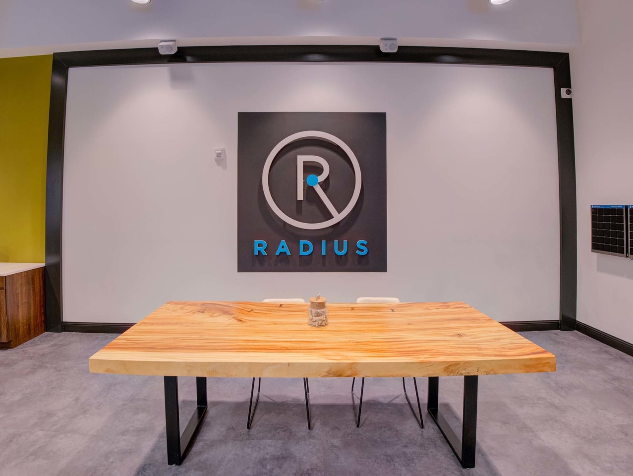 Radius Image 12
