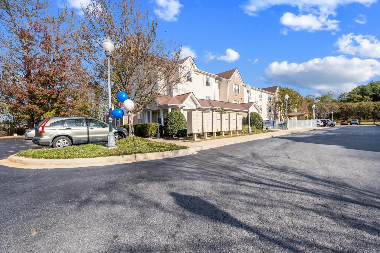 Vivo Living Greenville Image 1