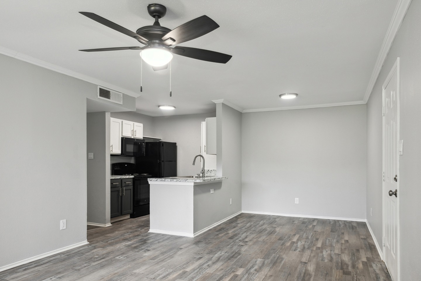 Remington Place Apartment Homes Image 9