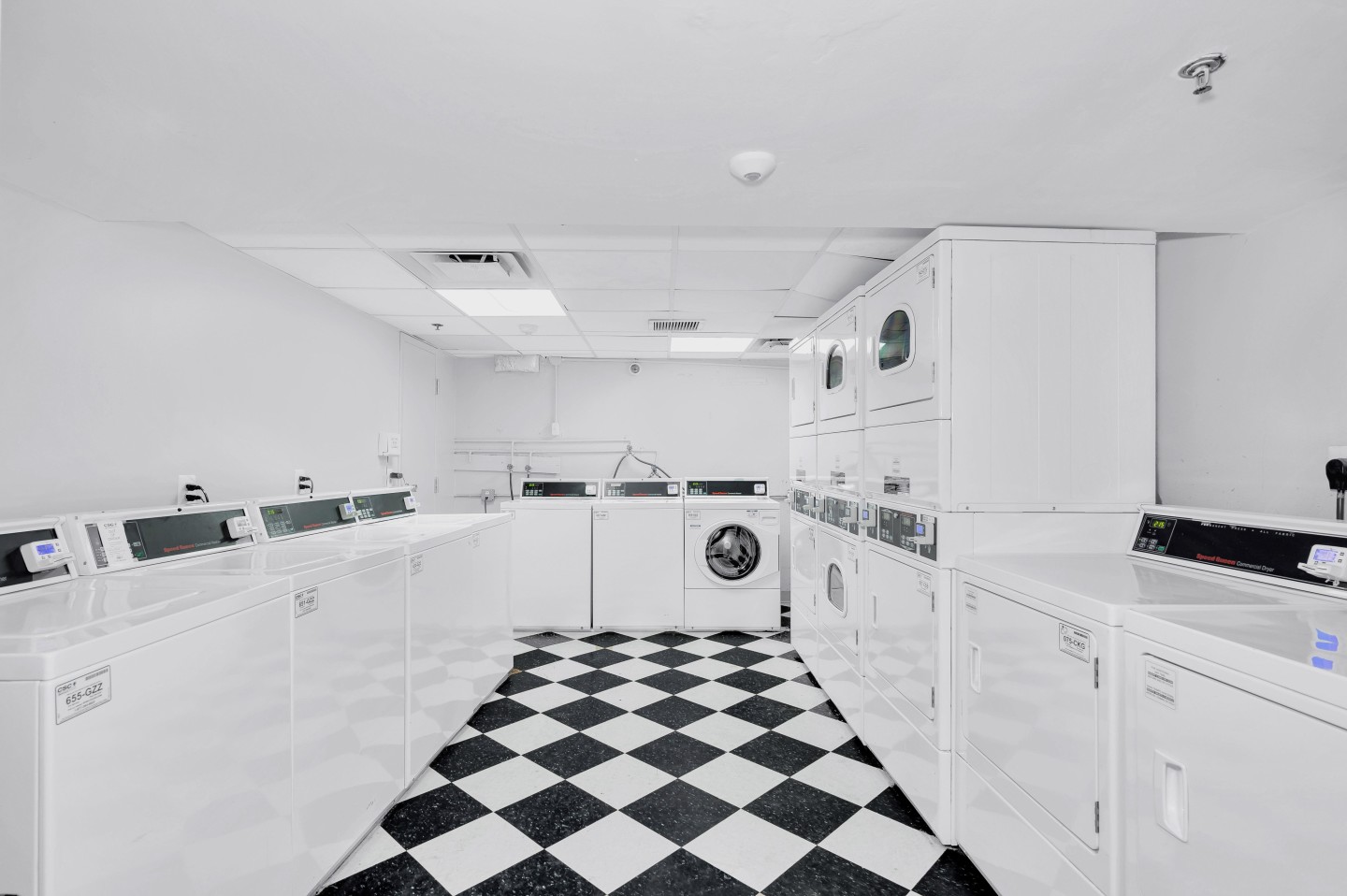 Broadstone Van Dorn Image 43