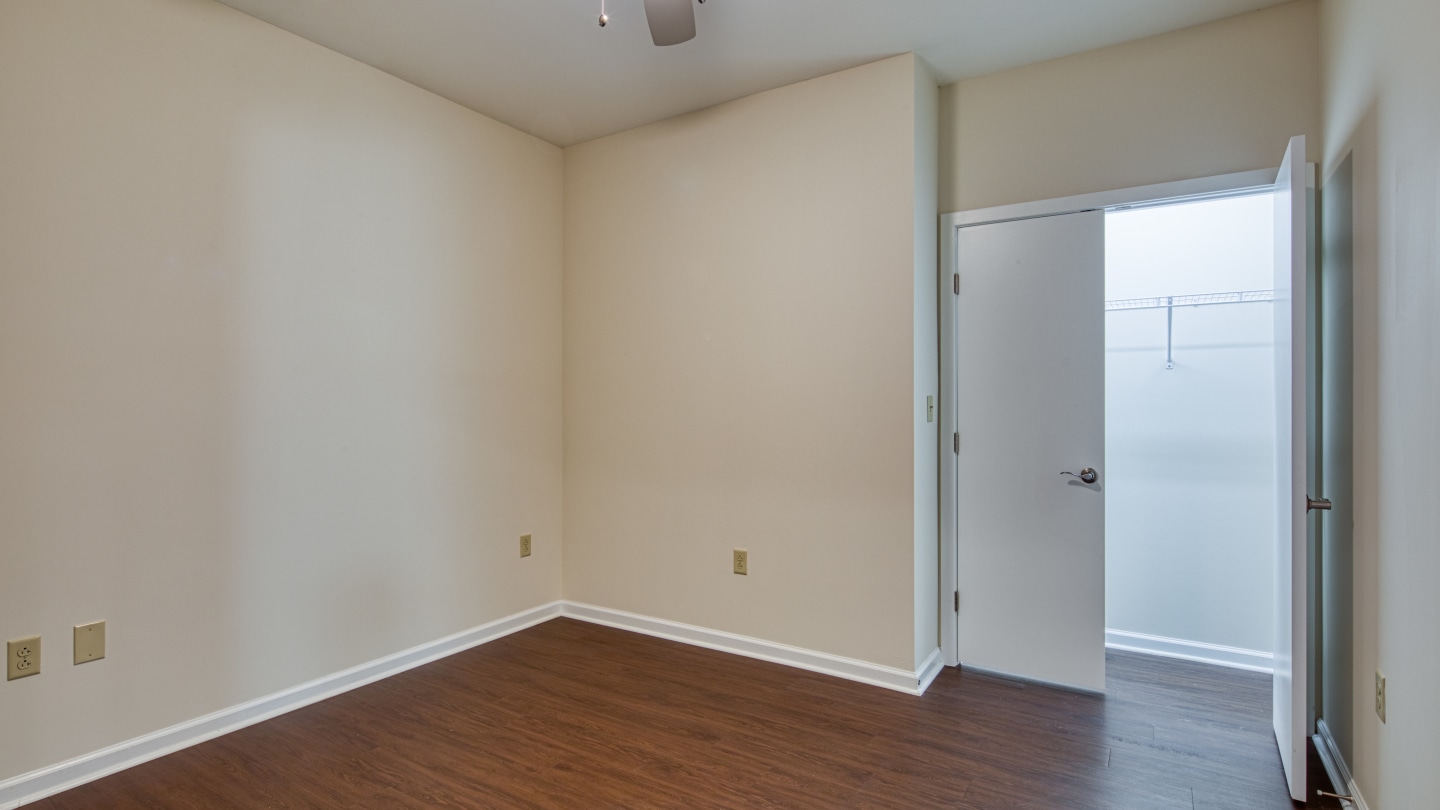 Gramercy Row Image 19