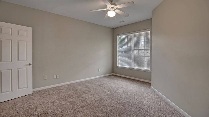 Hamptons at Woodland Pointe Image 16