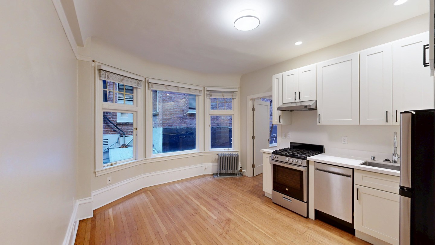 676 Geary St Image 1