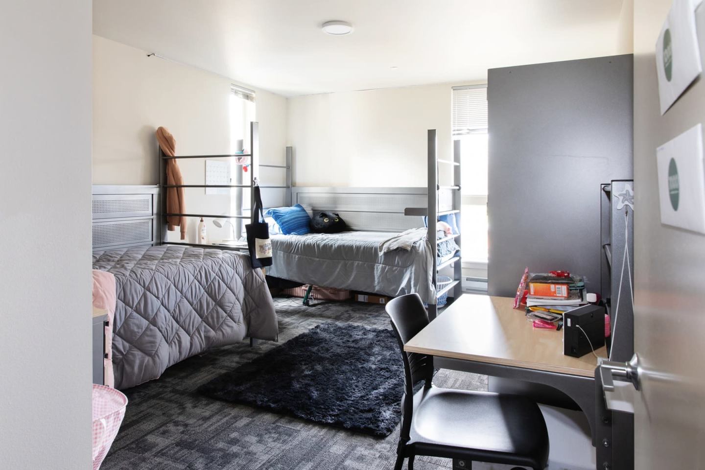 7000 Campus Apartments - Student Housing Image 27