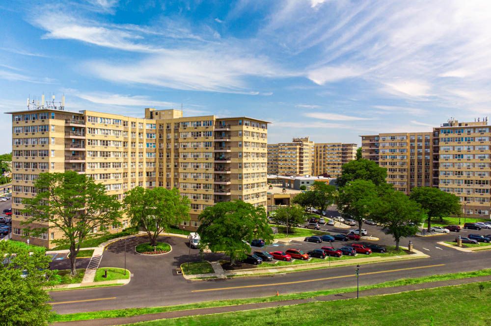 Parkview Towers Image 16
